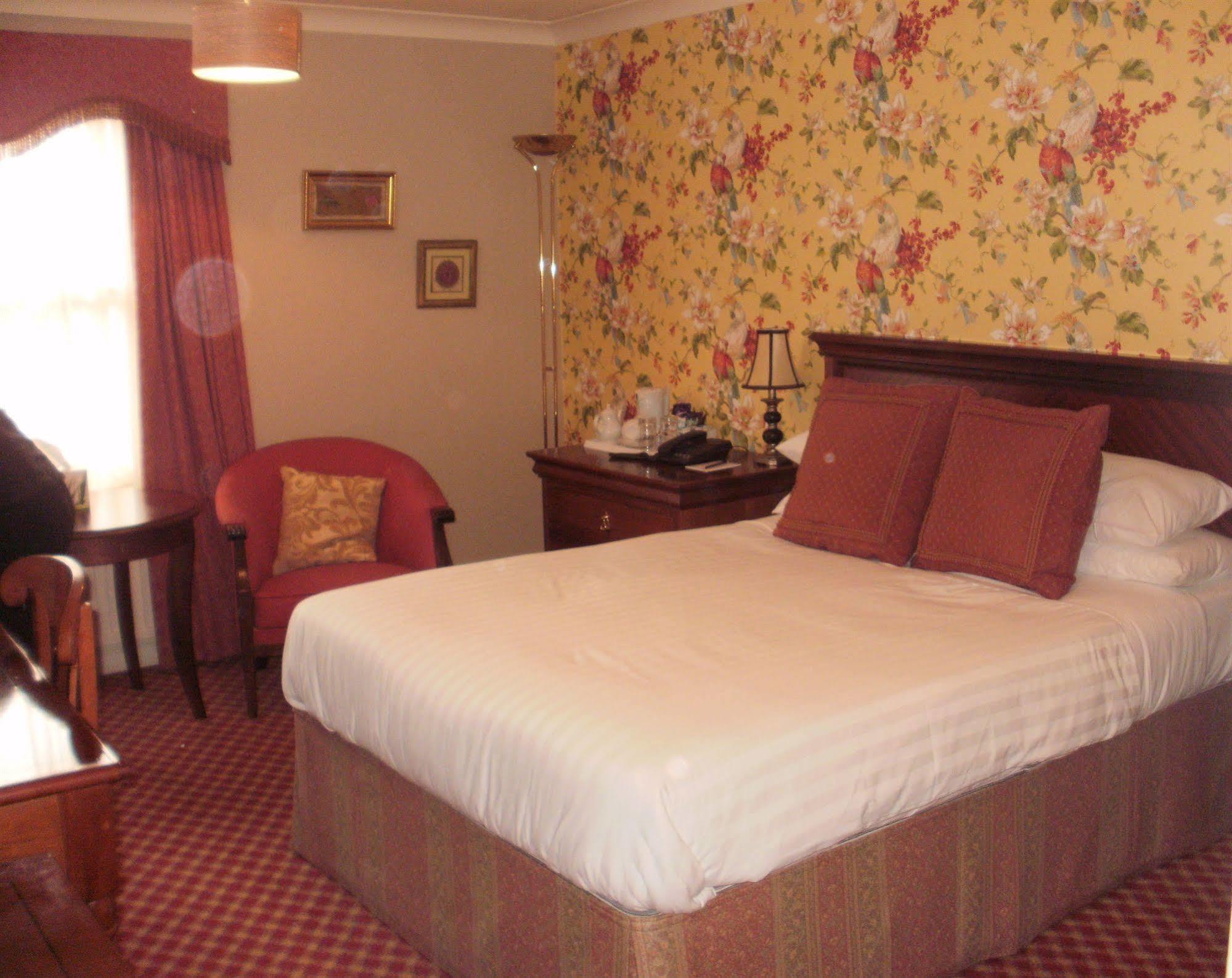Stuart House Hotel Кингс Лин Екстериор снимка